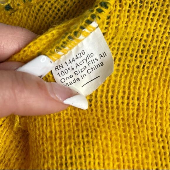 Retro Green Bay Packers NFL Green Yellow Warm Winter Cap Beanie - Picture 6 of 8